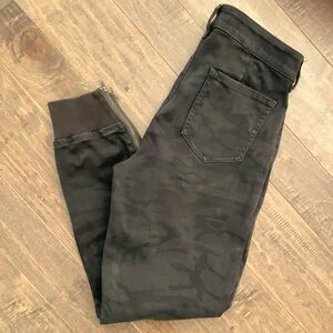 Level 99 Light Camouflage Pants W/ Stretch cuffs , 6.25” Zippers on Legs…